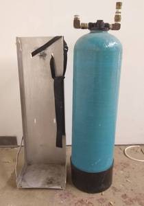 lot 786205 image: Pentair Water Treatment Tank