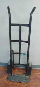 lot 786209 image: Milwaukee 1,000 lb. Capacity Dual-Handle Hand Truck