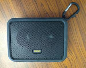 lot 786306 image: iHome Bluetooth Portable Speaker with Clip
