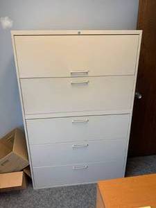 lot 2761 image: Office filing cabinet