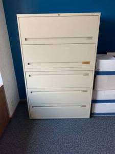 lot 2769 image: Teknion office filing cabinet