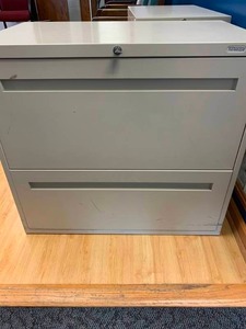 lot 2777 image: Office filing cabinet