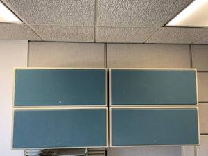 lot 2800 image: Teknion 4 overhead cabinets