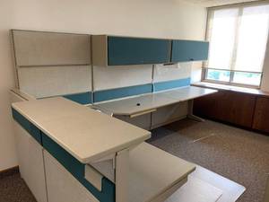 lot 2808 image: Teknion L shaped office desk with overheads