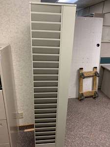 lot 2826 image: Metal  4 sided magazine rack