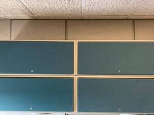 lot 2837 image: 4 desk overhead cabinets
