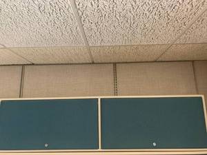 lot 2842 image: Desk overhead cabinets