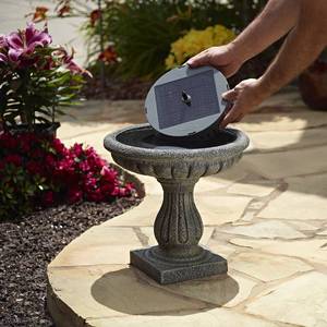 lot 10718 image: Smart Solar Aquanura Solar Birdbath Kit