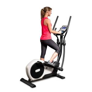 lot 10819 image: XTERRA Fitness FS3.0 Elliptical Machine with Ergonomic Stride Length