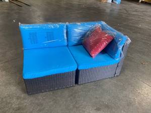 lot 10931 image: WICKER LOVE SEAT