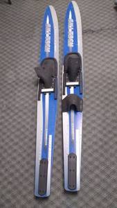 lot 483 image: Pair of Ski Tech Cross Comp Skis