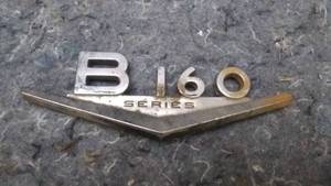 lot 501 image: Vintage International B 160 Series Emblem