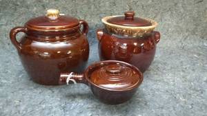 lot 7209 image: Lot of Three Vintage Brown Crocks