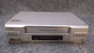 lot 7212 image: Sanyo VCR