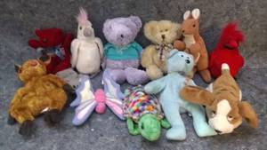 lot 7220 image: TY Beanie Babies and More