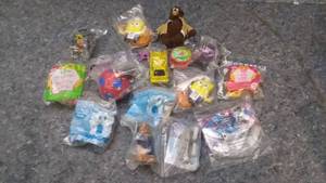 lot 7223 image: Lot of Vintage Fast Food Toys