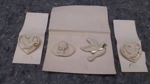 lot 7225 image: Lot of 4 Lenox Pins