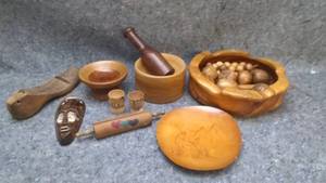 lot 7246 image: Decorative Wooden Pieces Lot