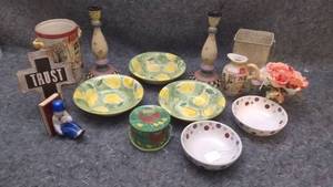 lot 7253 image: Decorative Housewares Lot