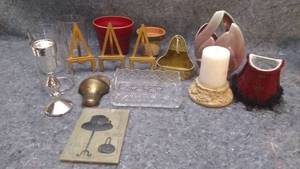 lot 7262 image: Mixed Decor Lot - Vintage and Modern