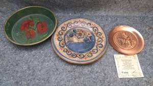 lot 7269 image: Two Collectable  Decorative Plates and Strainer
