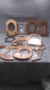 lot 7274 image: Lot of Wooden Frames