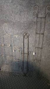 lot 7308 image: Lot of 4 Decorative Metal Wall Hanging Plate Display