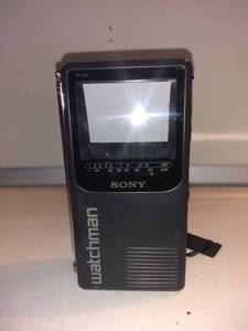 lot 28 image: Vintage Sony Watchman With Kickstand-3x2x6