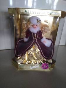 lot 6824 image: Happy Holidays Barbie