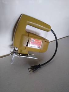lot 6828 image: Black and Decker Jigsaw