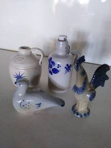 lot 6865 image: Blue Crock Pottery