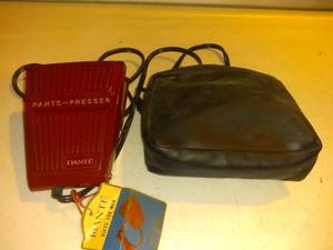 lot 6894 image: Vintage Dante Pants Presser With Carrying Case