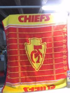 lot 6897 image: Small Chiefs Blanket With Two Small Holes