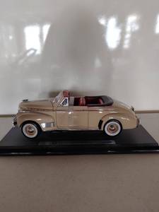 lot 8224 image: Diecast 1941 Chevrolet Special Deluxe