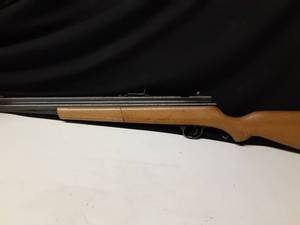 lot 8319 image: Vintage BB Gun Metal Core and Trigger Wooden Handle