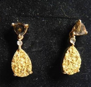 lot 5003 image: Golden Drusy Quartz Earrings