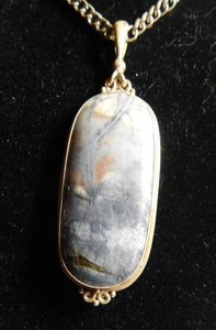 lot 5029 image: Picture Agate Necklace