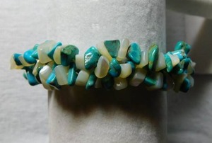 lot 5079 image: Turquoise & White Quartz Bracelet