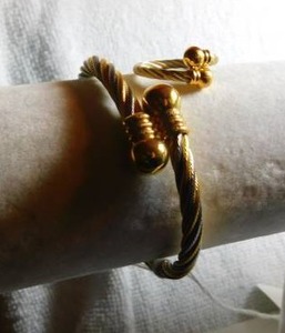 lot 5024 image: Ring & Bracelet