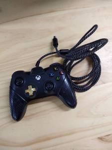 lot 1616 image: Xbox remote