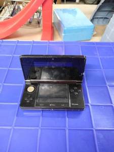 lot 1640 image: Nintendo 3ds game system black no coed
