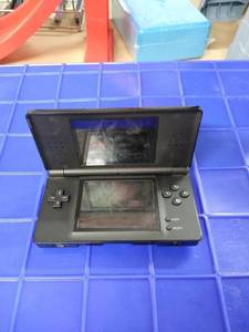 lot 1644 image: Nintendo DS lite game system black no cord