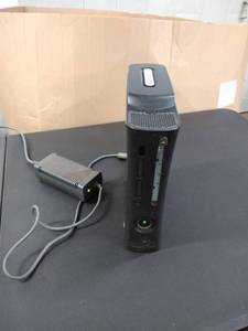 lot 1658 image: Xbox 360 game system with cord parts only