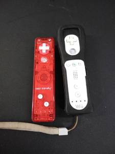 lot 1676 image: wii remote controls 2