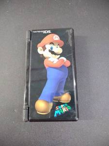 lot 1682 image: Nintendo DS games and case
