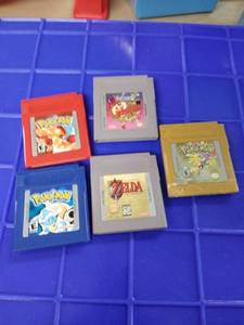 lot 1693 image: Nintendo games 5 pc