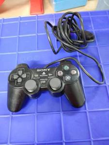 lot 1707 image: playstation controller black with cord