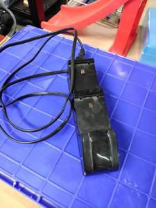 lot 1742 image: gaming charging station