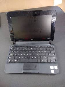 lot 1755 image: Compaq mini laptop no cord