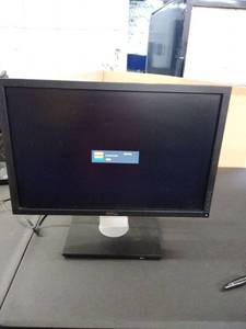 lot 1763 image: Dell flat monitor screen 22 inch with cord